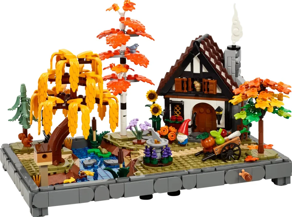 LEGO® Icons Autumn Cottage Garden – 11372