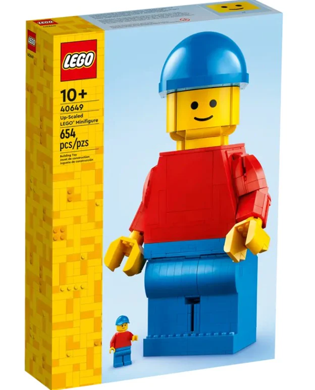 LEGO® Up-Scaled LEGO Minifigure - 40649 - Image 2