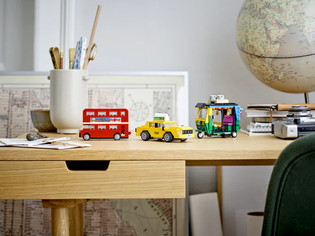 LEGO® Creator Yellow Taxi - 40468 - Image 4